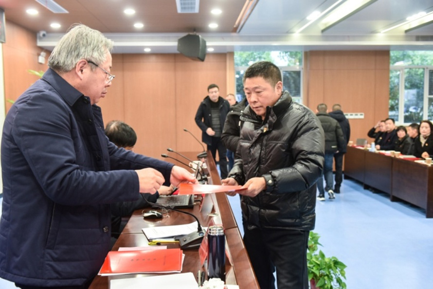 1763972481802378.jpg 2feac451-2273-46b6-b13b-a63383fc6739.jpg